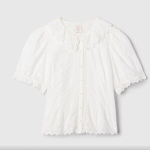 Gap × DÔEN Cropped Eyelet Shirt